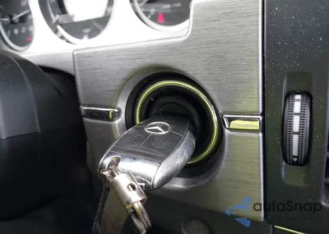 2010 Mercedes-Benz Glk 350 4Matic из США, поврежденный, VIN WDCGG8HBXAF313855